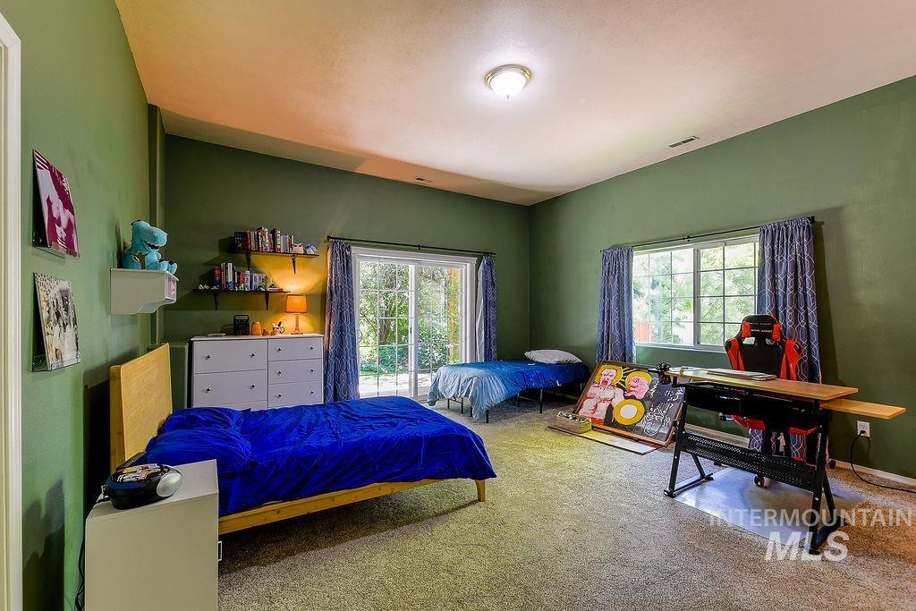 801 Conestoga Dr, Moscow, Idaho 83843, 5 Bedrooms, 3 Bathrooms, Residential For Sale, Price $699,000, 98988176