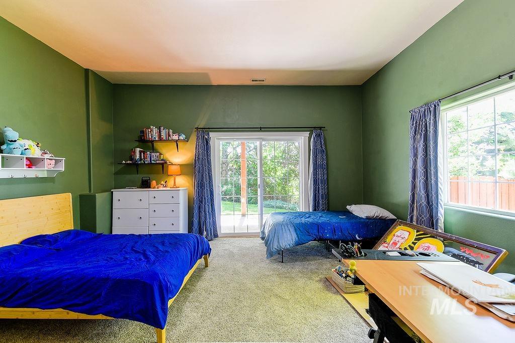 801 Conestoga Dr, Moscow, Idaho 83843, 5 Bedrooms, 3 Bathrooms, Residential For Sale, Price $699,000, 98988176