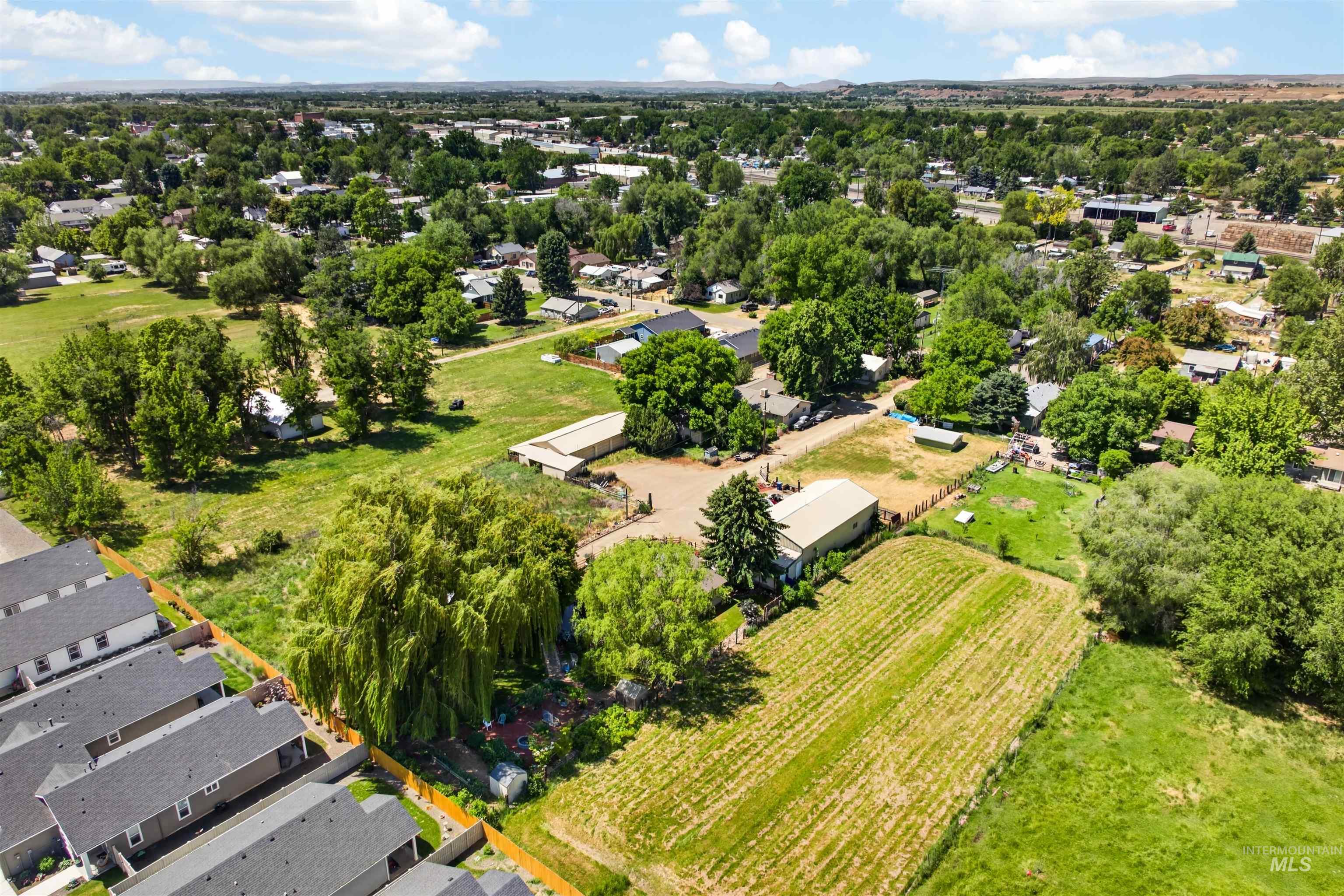 930 1/2 N 11 St., Payette, Idaho 83661, 3 Bedrooms, 1 Bathroom, Residential For Sale, Price $400,000, 98988182