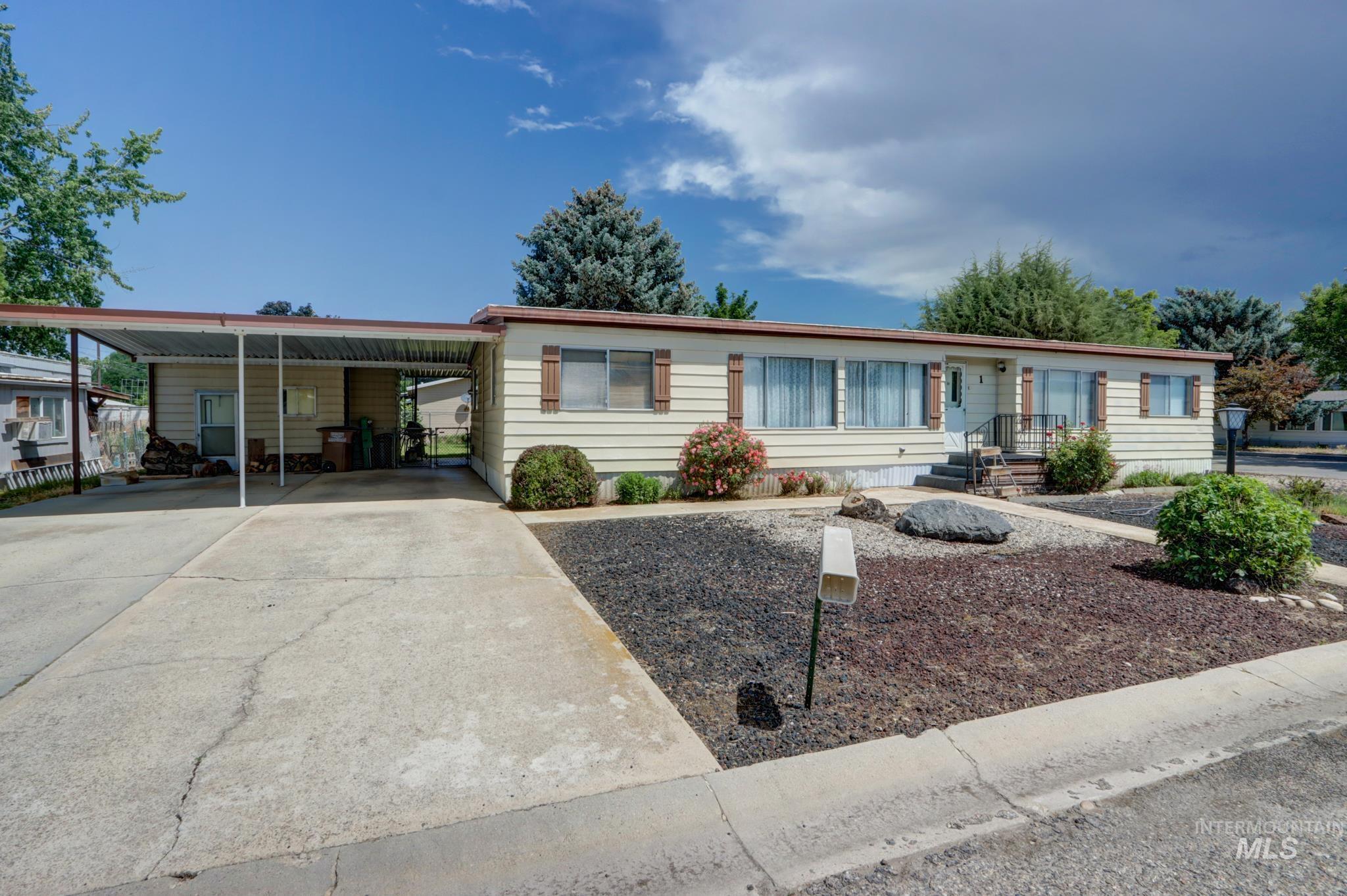 701 Monte Vista Drive, Emmett, Idaho 83617, 3 Bedrooms, 2 Bathrooms, Residential For Sale, Price $93,500,MLS 98988188