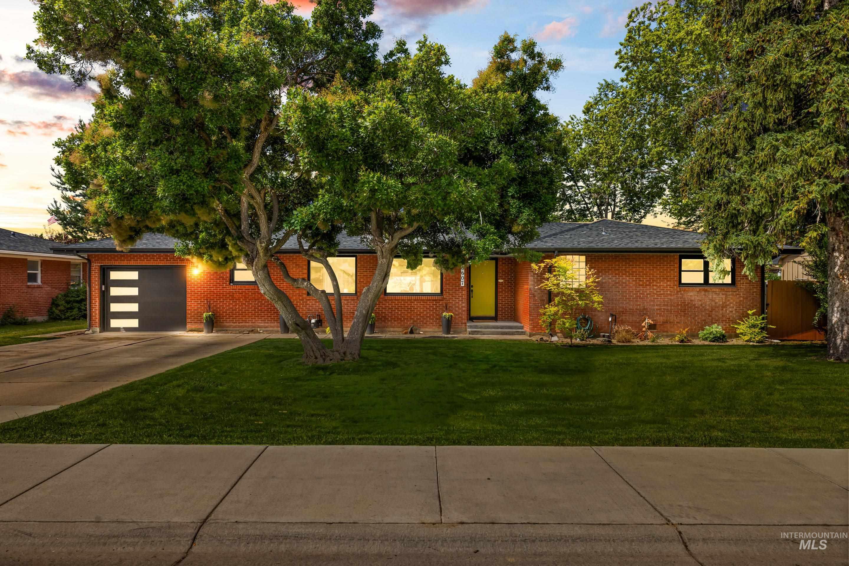 6607 W Fairfield Ave, Boise, Idaho 83709, 3 Bedrooms, 2 Bathrooms, Residential For Sale, Price $599,900, 98988202