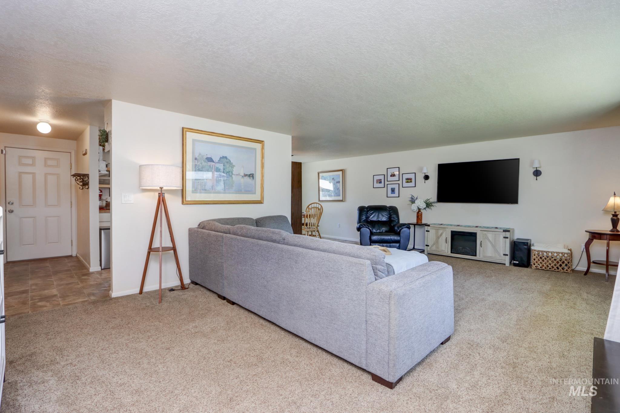 546 W Third, Emmett, Idaho 83617, 3 Bedrooms, 1.5 Bathrooms, Residential For Sale, Price $355,000, 98988206