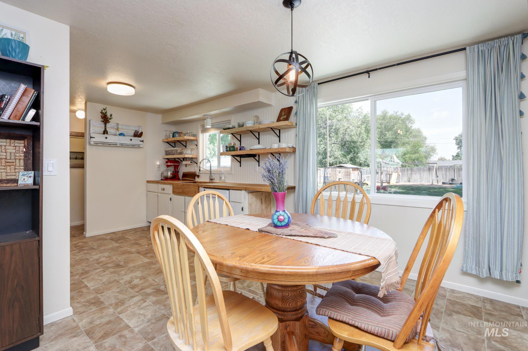 546 W Third, Emmett, Idaho 83617, 3 Bedrooms, 1.5 Bathrooms, Residential For Sale, Price $355,000, 98988206