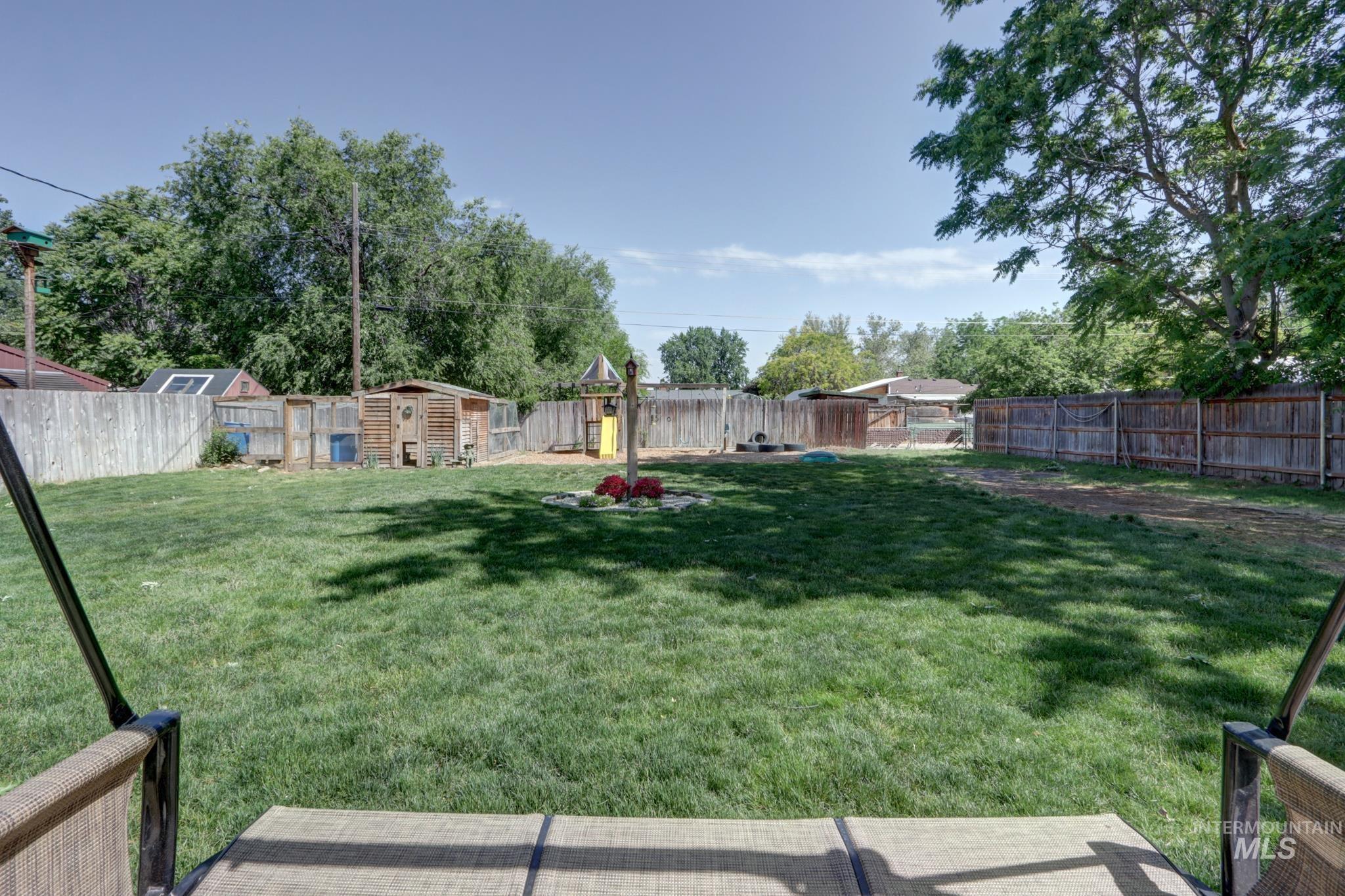 546 W Third, Emmett, Idaho 83617, 3 Bedrooms, 1.5 Bathrooms, Residential For Sale, Price $355,000, 98988206