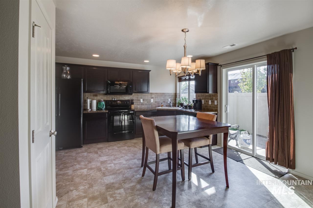 602 N Carisbrooke Ave., Meridian, Idaho 83642-5502, 3 Bedrooms, 2.5 Bathrooms, Residential For Sale, Price $360,000, 98988208