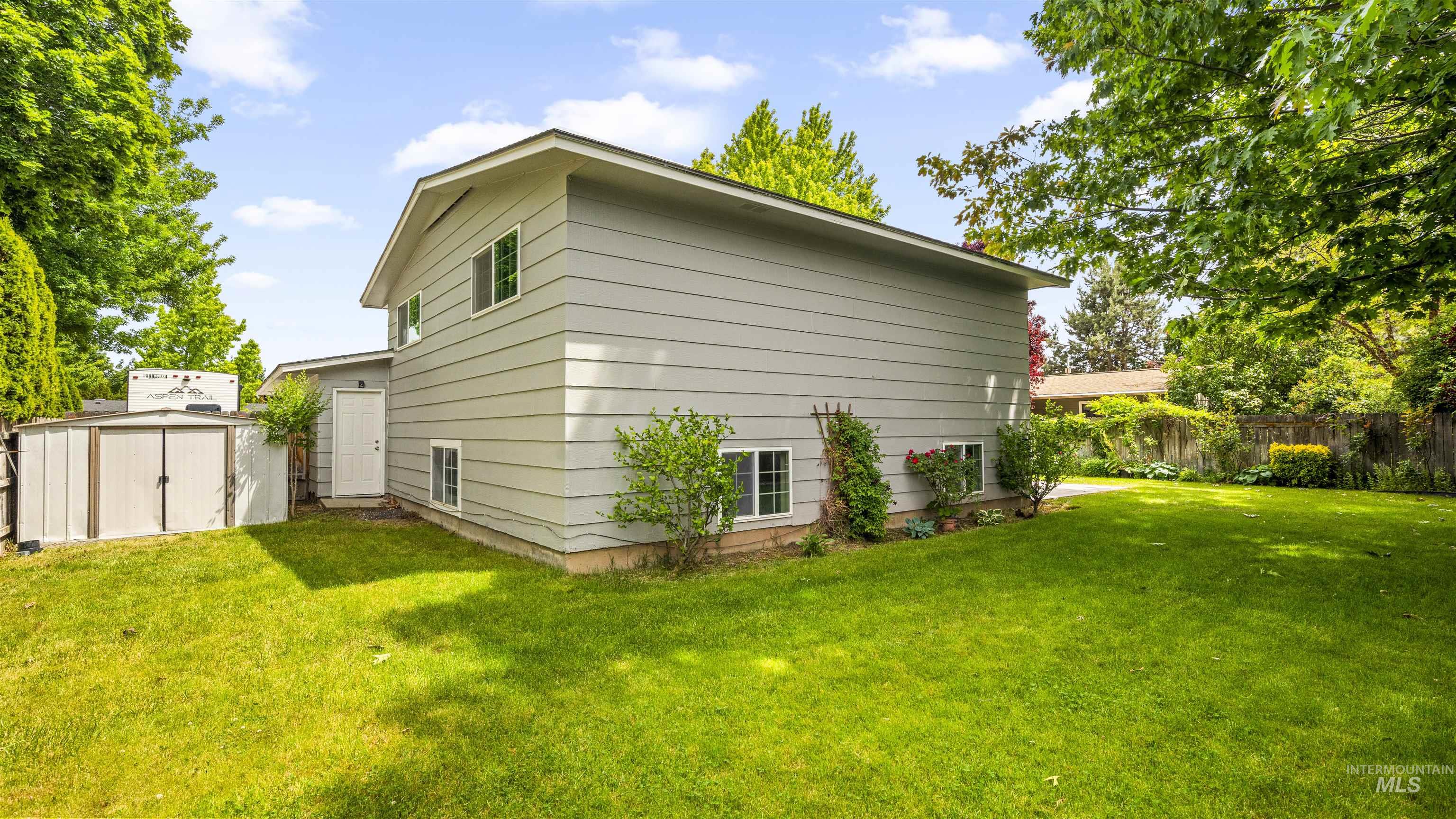 3541 N Pepperwood Dr., Boise, Idaho 83704, 4 Bedrooms, 3 Bathrooms, Residential For Sale, Price $489,900, 98988215
