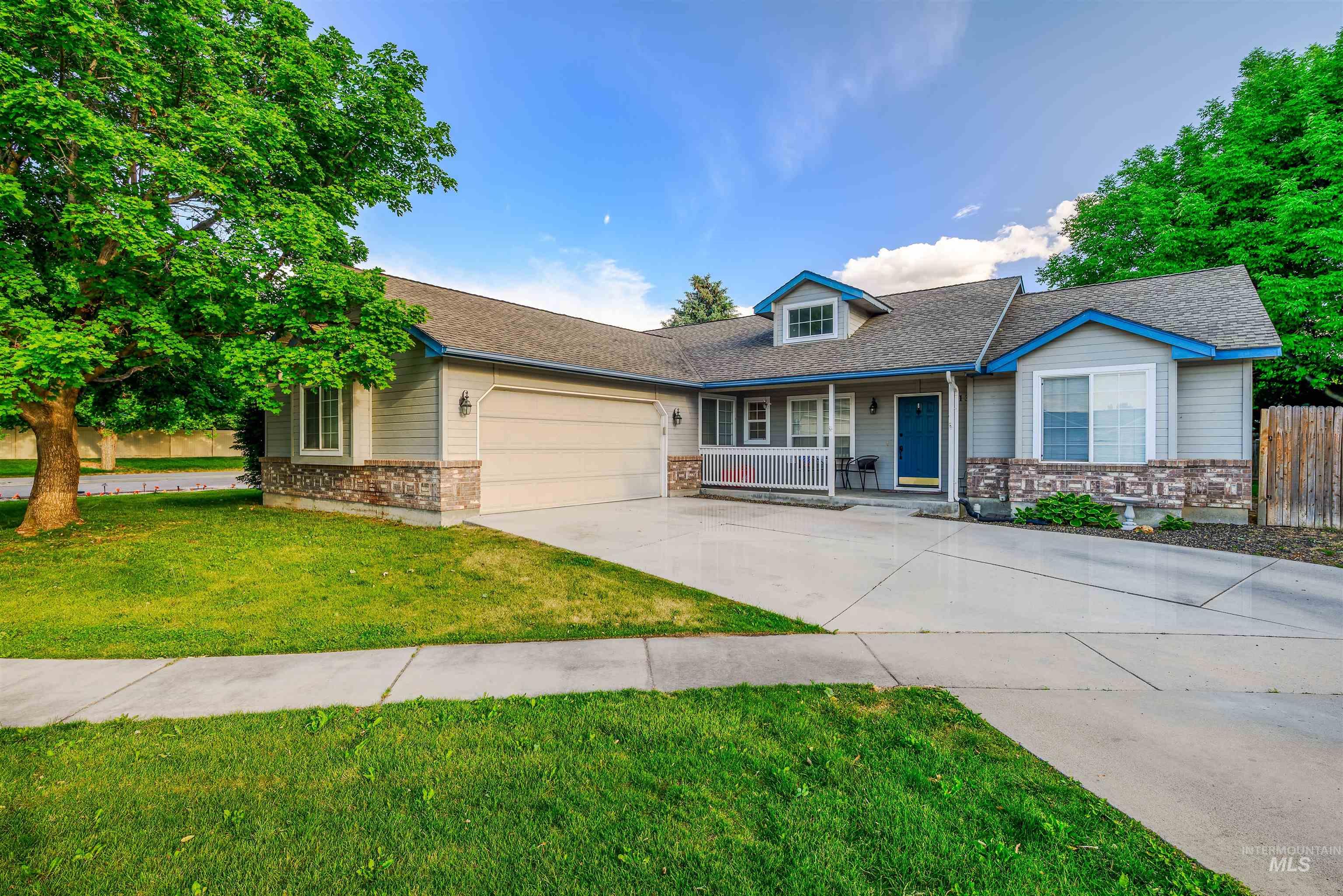 413 E Daniel Ct, Kuna, Idaho 83634, 3 Bedrooms, 2 Bathrooms, Residential For Sale, Price $410,000, 98988218