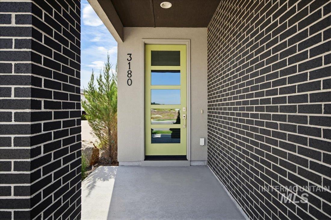 3180 S Barnside Way, Boise, Idaho 83716, 3 Bedrooms, 2.5 Bathrooms, Residential For Sale, Price $728,000, 98988221