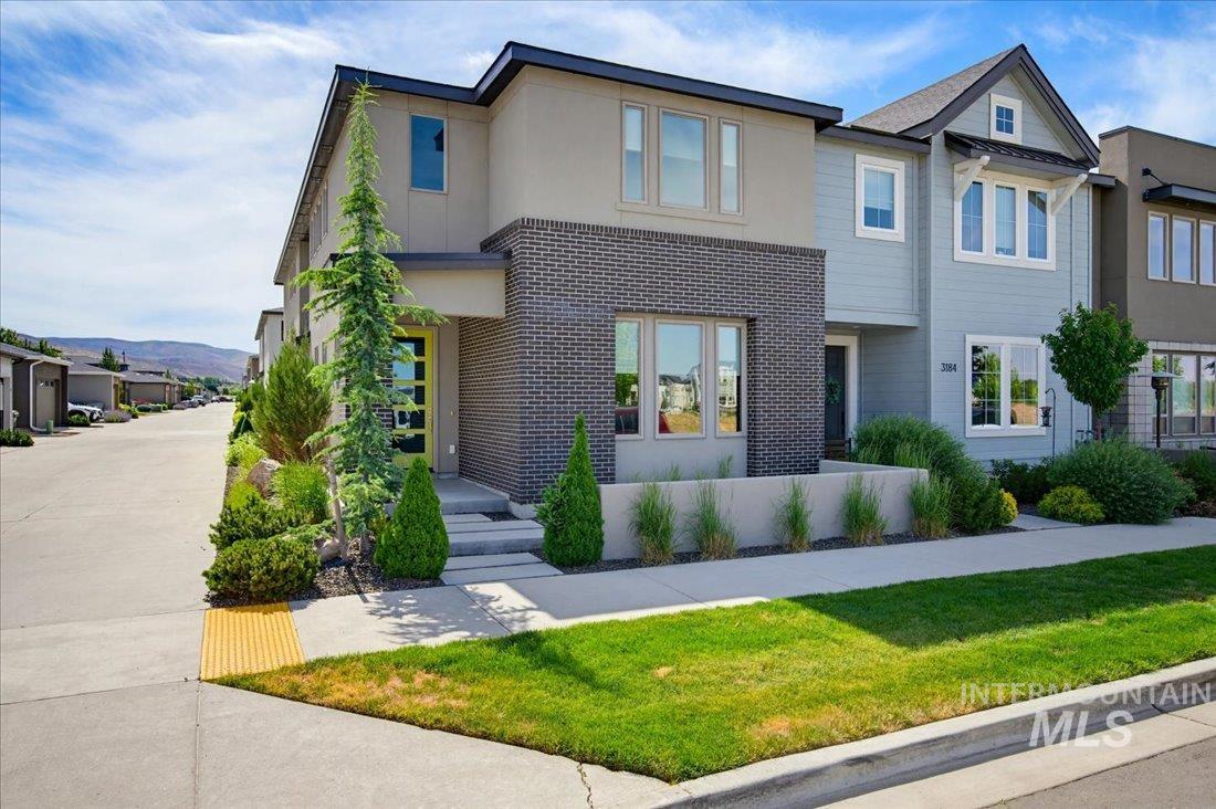 3180 S Barnside Way, Boise, Idaho 83716, 3 Bedrooms, 2.5 Bathrooms, Residential For Sale, Price $728,000, 98988221