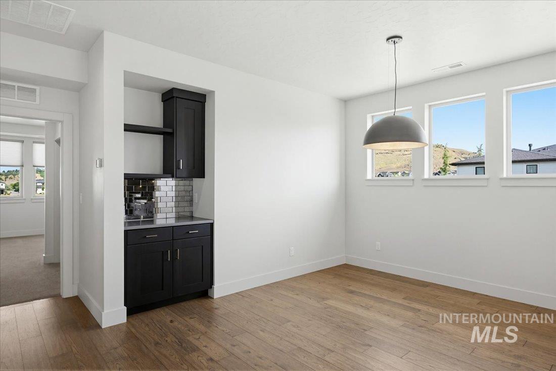 3180 S Barnside Way, Boise, Idaho 83716, 3 Bedrooms, 2.5 Bathrooms, Residential For Sale, Price $728,000, 98988221