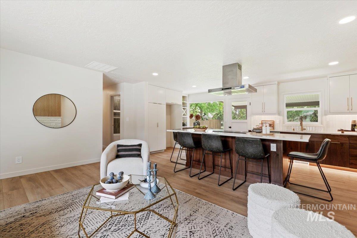 6615 W Ashland Dr, Boise, Idaho 83709, 5 Bedrooms, 2 Bathrooms, Residential For Sale, Price $649,900, 98988222