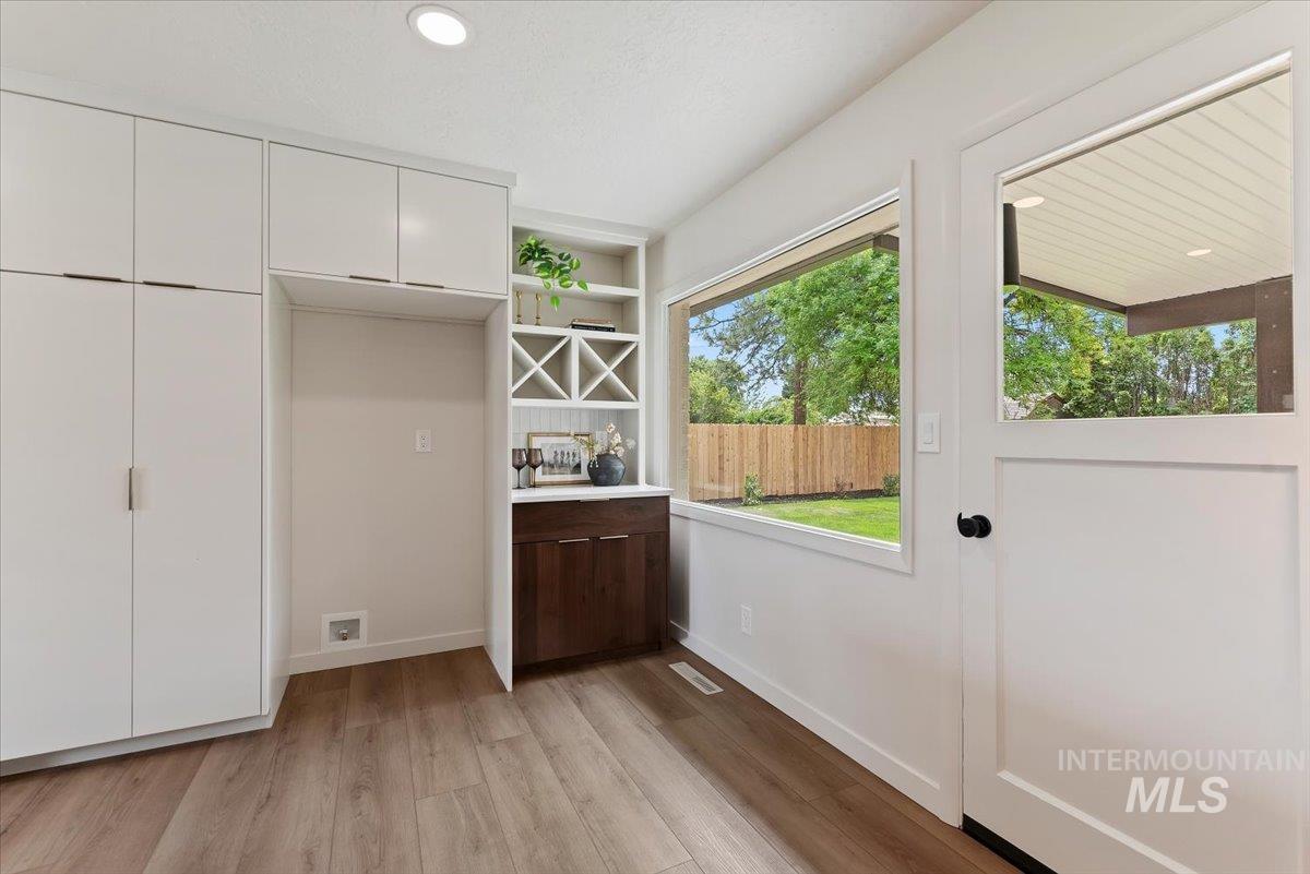 6615 W Ashland Dr, Boise, Idaho 83709, 5 Bedrooms, 2 Bathrooms, Residential For Sale, Price $649,900, 98988222