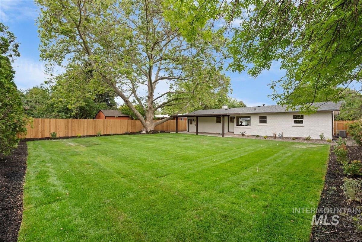 6615 W Ashland Dr, Boise, Idaho 83709, 5 Bedrooms, 2 Bathrooms, Residential For Sale, Price $649,900, 98988222