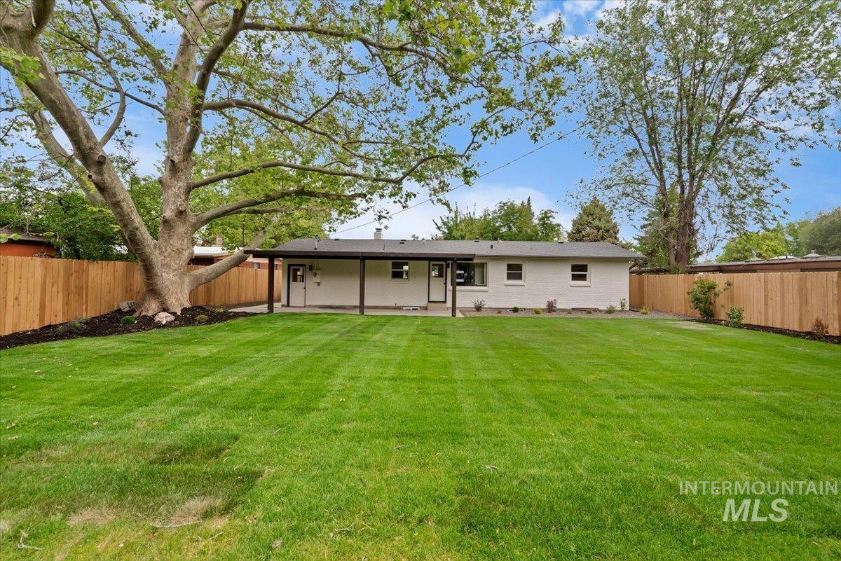 6615 W Ashland Dr, Boise, Idaho 83709, 5 Bedrooms, 2 Bathrooms, Residential For Sale, Price $649,900, 98988222