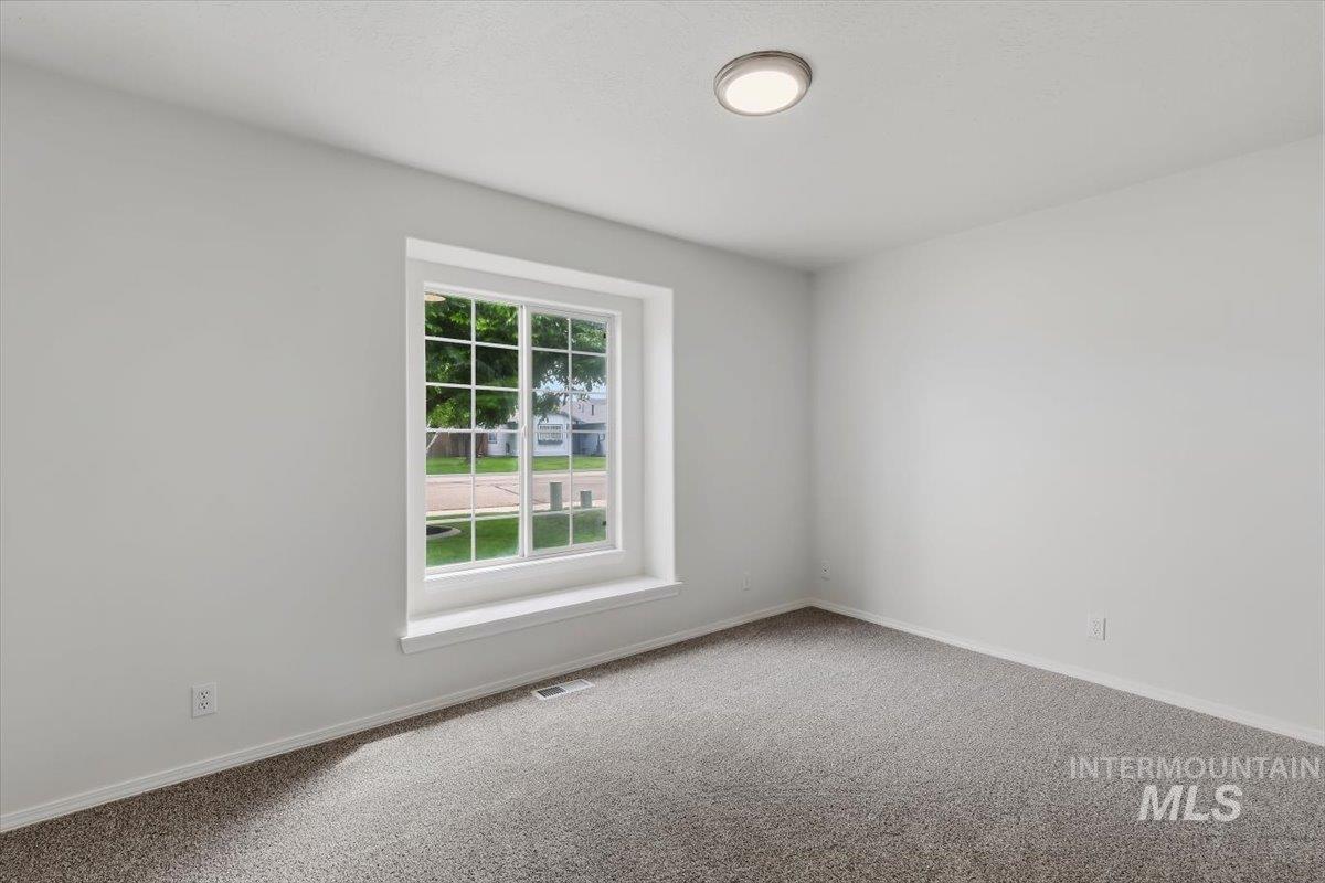 1950 E Challis Drive, Meridian, Idaho 83646, 3 Bedrooms, 2 Bathrooms, Residential For Sale, Price $429,900, 98988224