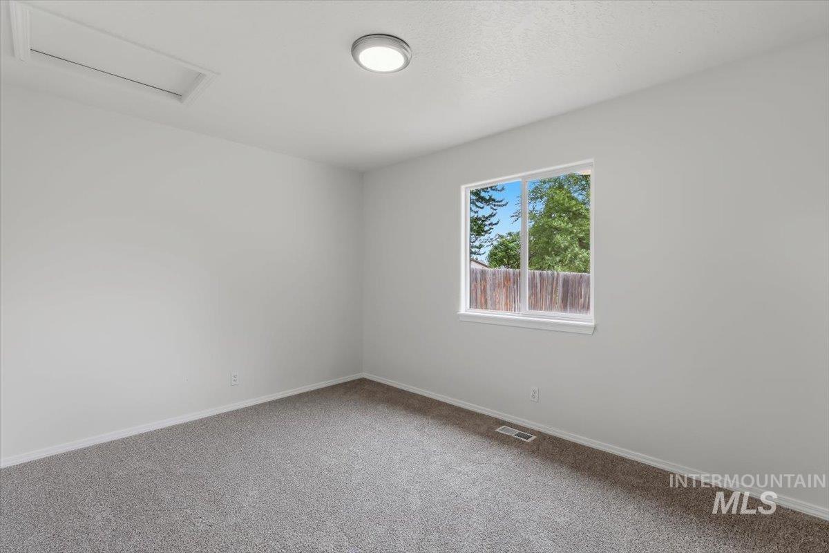 1950 E Challis Drive, Meridian, Idaho 83646, 3 Bedrooms, 2 Bathrooms, Residential For Sale, Price $429,900, 98988224