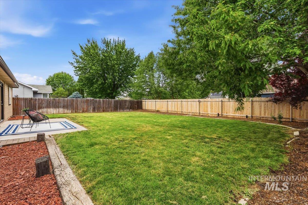 1950 E Challis Drive, Meridian, Idaho 83646, 3 Bedrooms, 2 Bathrooms, Residential For Sale, Price $429,900, 98988224