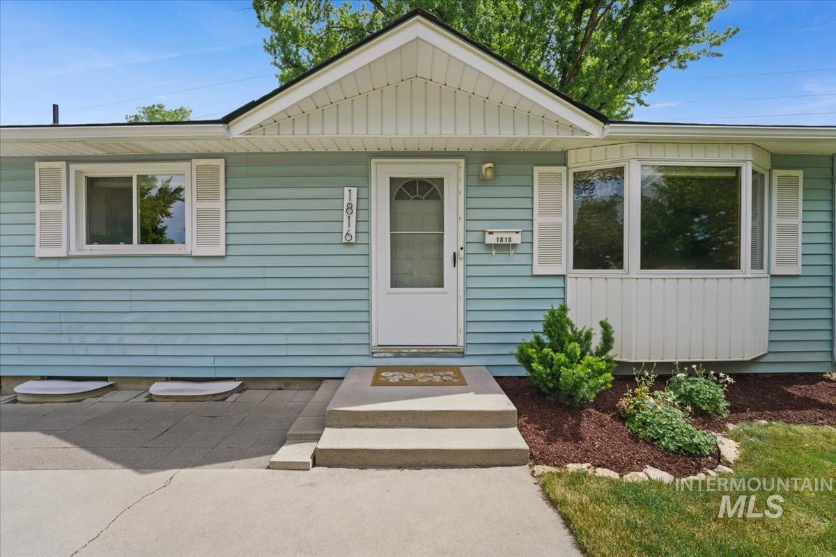 1816 W Lemhi, Boise, Idaho 83705, 4 Bedrooms, 2 Bathrooms, Residential For Sale, Price $519,900, 98988231