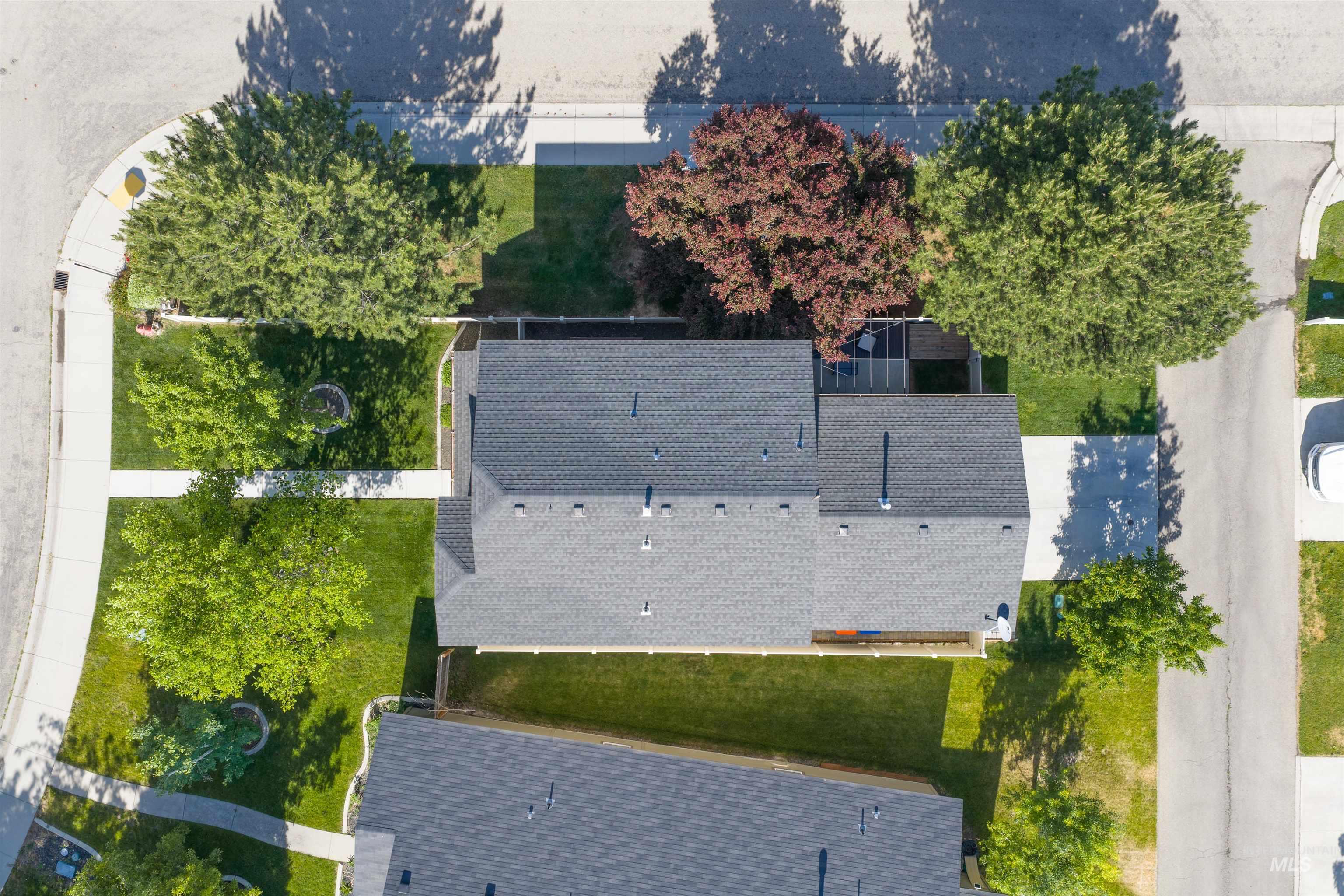 700 E Boardwalk Row Dr., Meridian, Idaho 83642, 3 Bedrooms, 2.5 Bathrooms, Residential For Sale, Price $420,000, 98988234