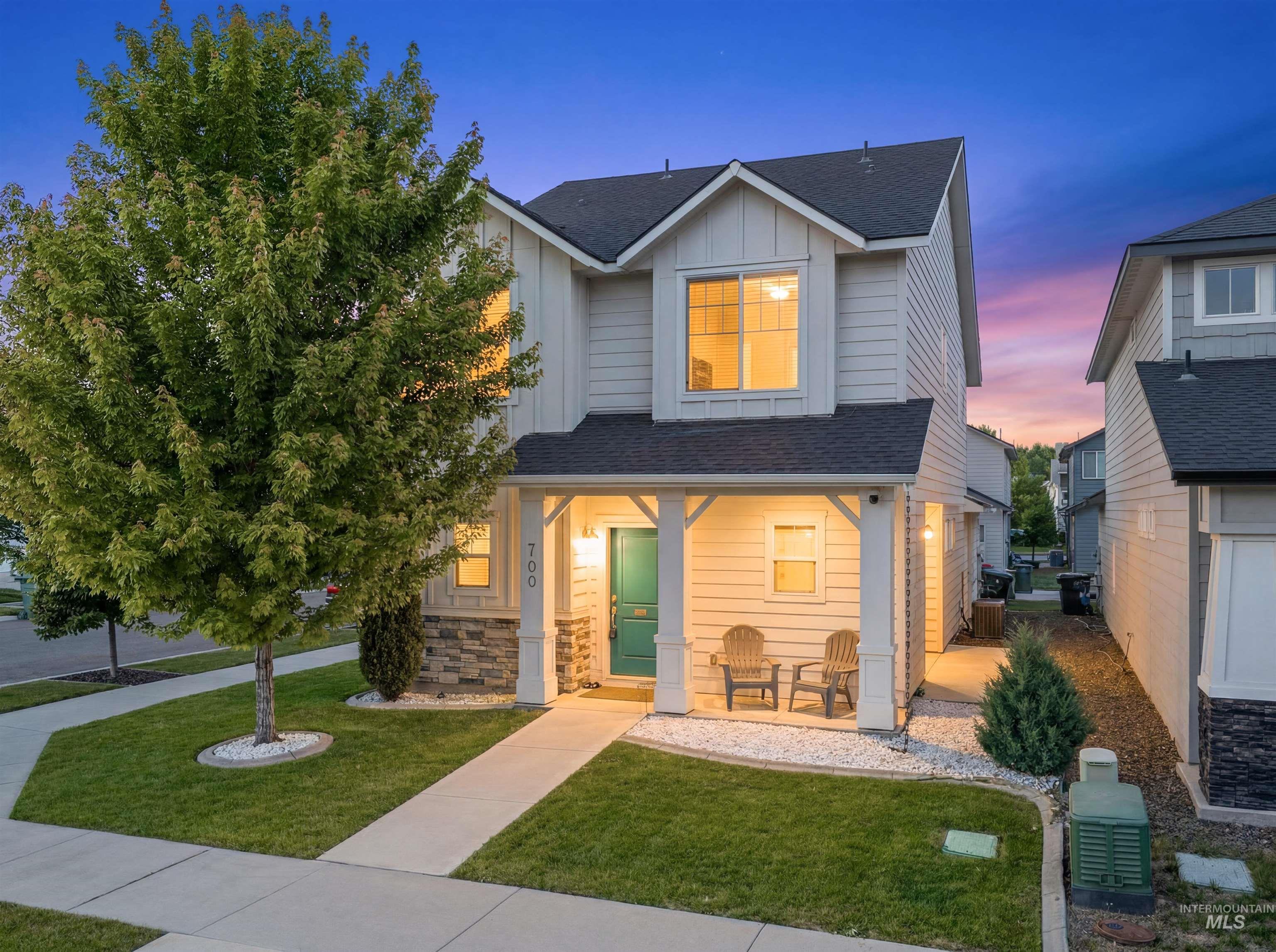 700 E Boardwalk Row Dr., Meridian, Idaho 83642, 3 Bedrooms, 2.5 Bathrooms, Residential For Sale, Price $420,000, 98988234