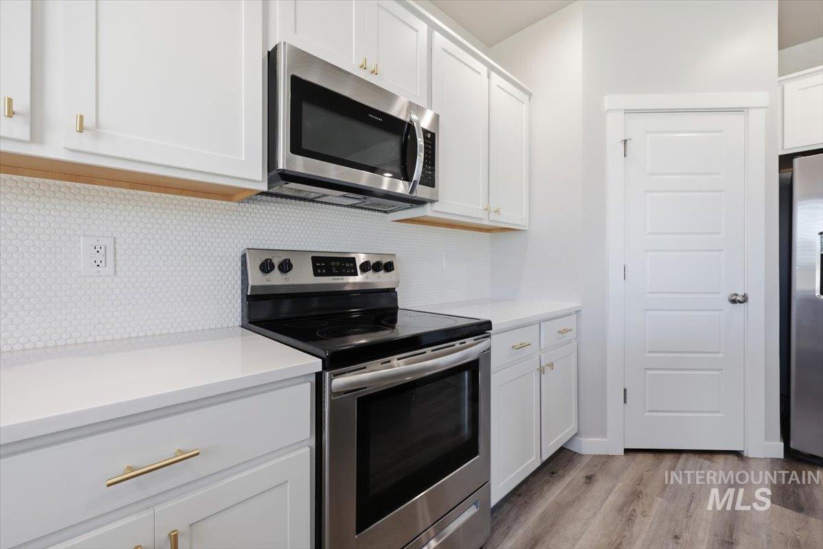 4882 W Lesina St, Meridian, Idaho 92835-1840, 3 Bedrooms, 2.5 Bathrooms, Residential For Sale, Price $489,950, 98988240
