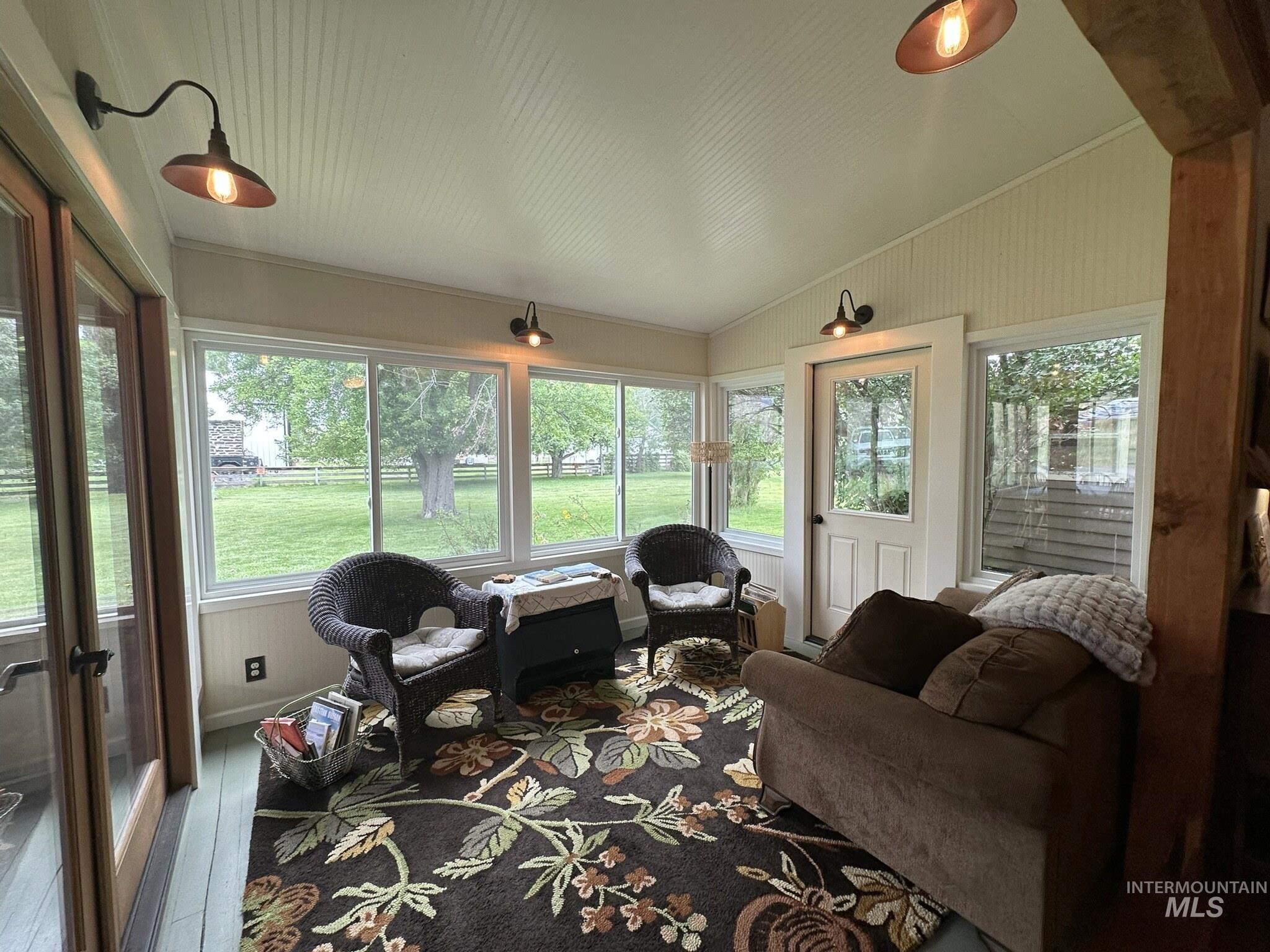 49130 Happy Valley Rd, Crane, Oregon 97722, 10 Bedrooms, Business/Commercial For Sale, Price $525,000,MLS 98988241