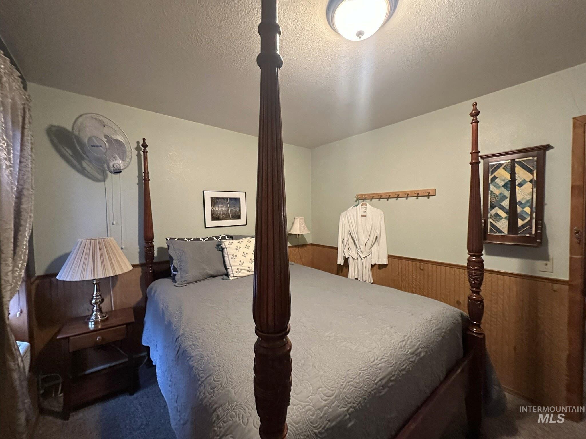 49130 Happy Valley Rd, Crane, Oregon 97722, 10 Bedrooms, Business/Commercial For Sale, Price $525,000,MLS 98988241