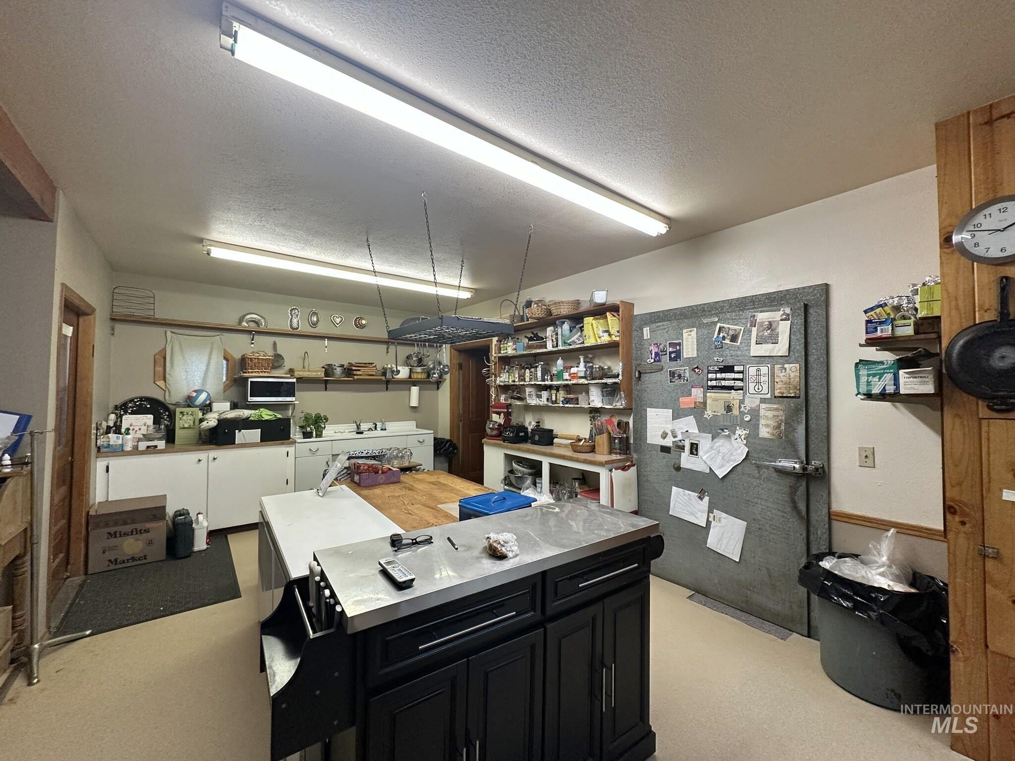 49130 Happy Valley Rd, Crane, Oregon 97722, 10 Bedrooms, Business/Commercial For Sale, Price $525,000,MLS 98988241