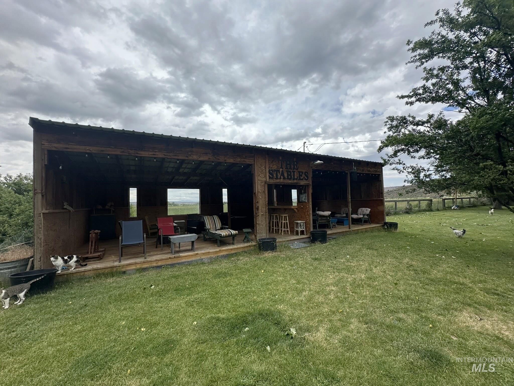 49130 Happy Valley Rd, Crane, Oregon 97722, 10 Bedrooms, Business/Commercial For Sale, Price $525,000,MLS 98988241