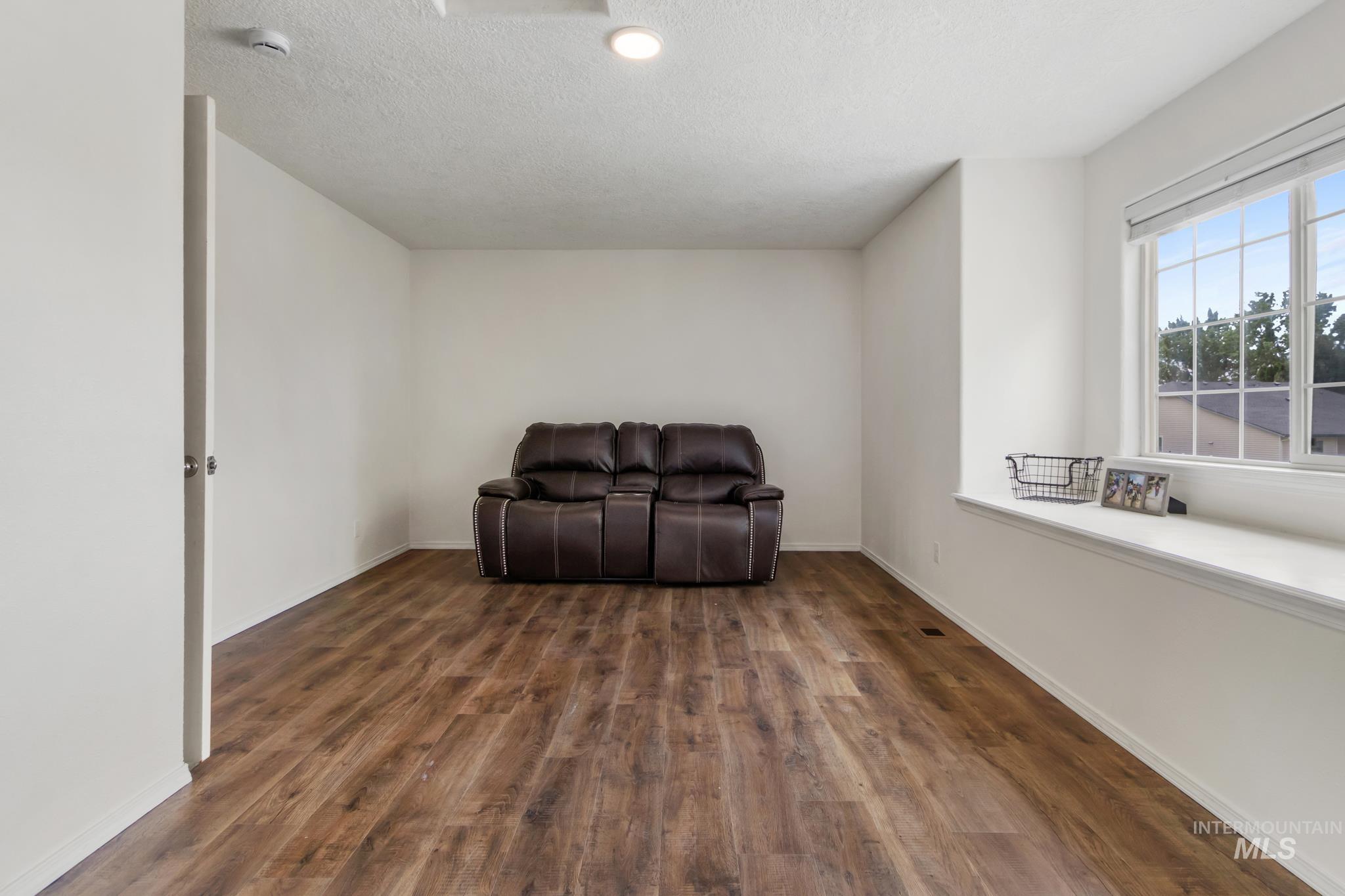 1700 Boundary, Nampa, Idaho 83686, 3 Bedrooms, 2.5 Bathrooms, Residential For Sale, Price $410,000, 98988244