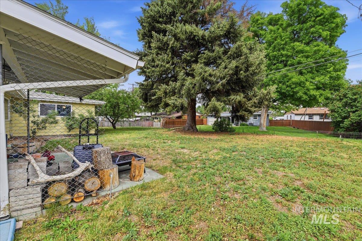 1130 N 8th E, Mountain Home, Idaho 83647, 3 Bedrooms, 2.5 Bathrooms, Residential For Sale, Price $340,000, 98988245