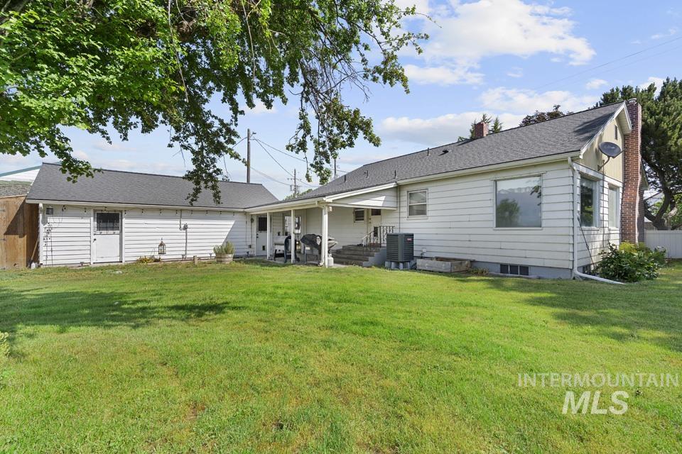 207 Hwy 95, Parma, Idaho 83660, 4 Bedrooms, 2 Bathrooms, Residential For Sale, Price $435,000, 98988253