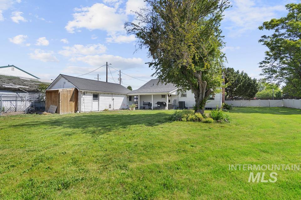 207 Hwy 95, Parma, Idaho 83660, 4 Bedrooms, 2 Bathrooms, Residential For Sale, Price $435,000, 98988253