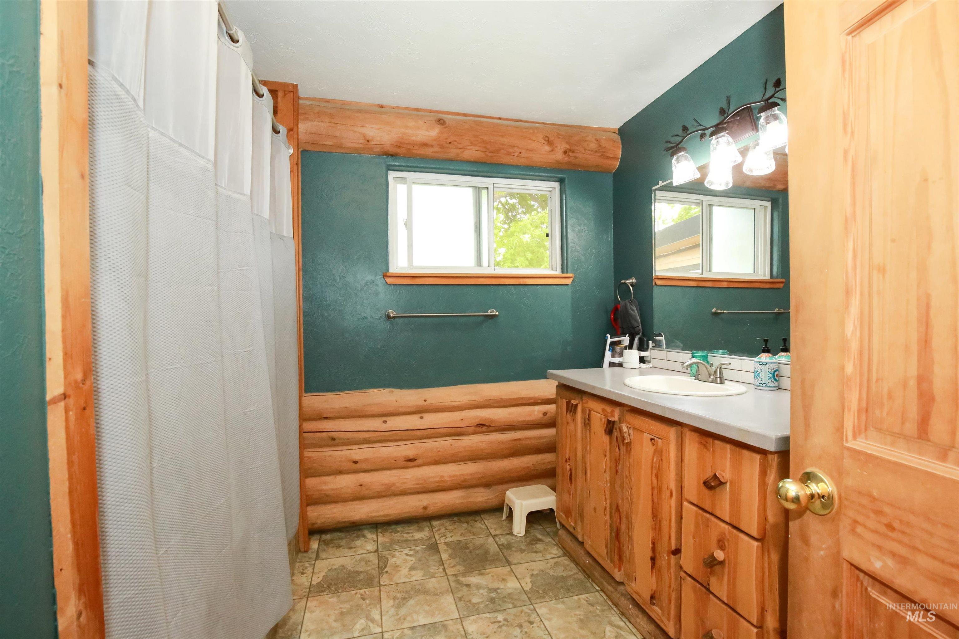 3733 HWY 30 W, New Plymouth, Idaho 83655, 4 Bedrooms, 2 Bathrooms, Residential For Sale, Price $859,000, 98988254