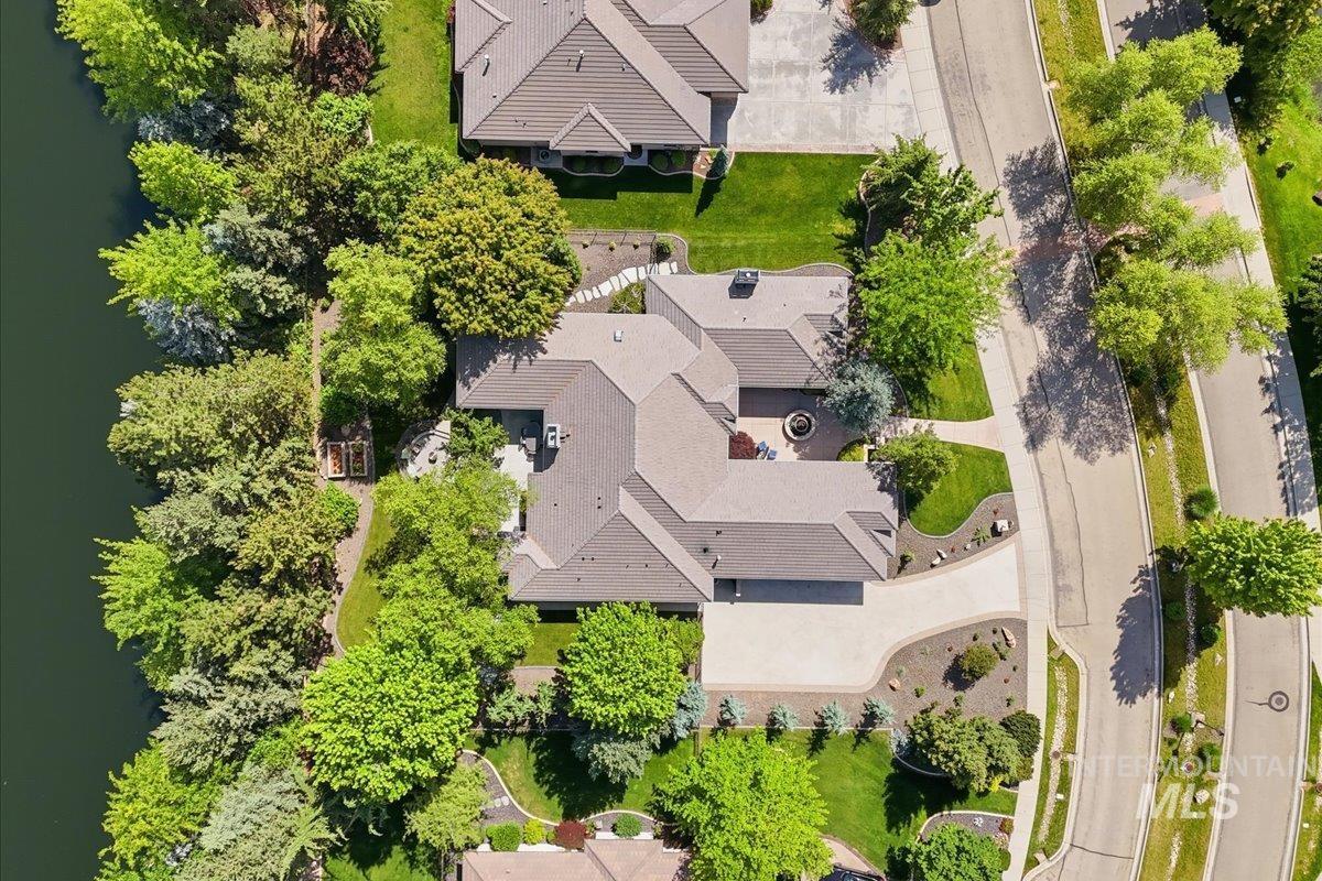 810 W Sherason Dr, Eagle, Idaho 83616, 3 Bedrooms, 3.5 Bathrooms, Residential For Sale, Price $1,749,900,MLS 98988255