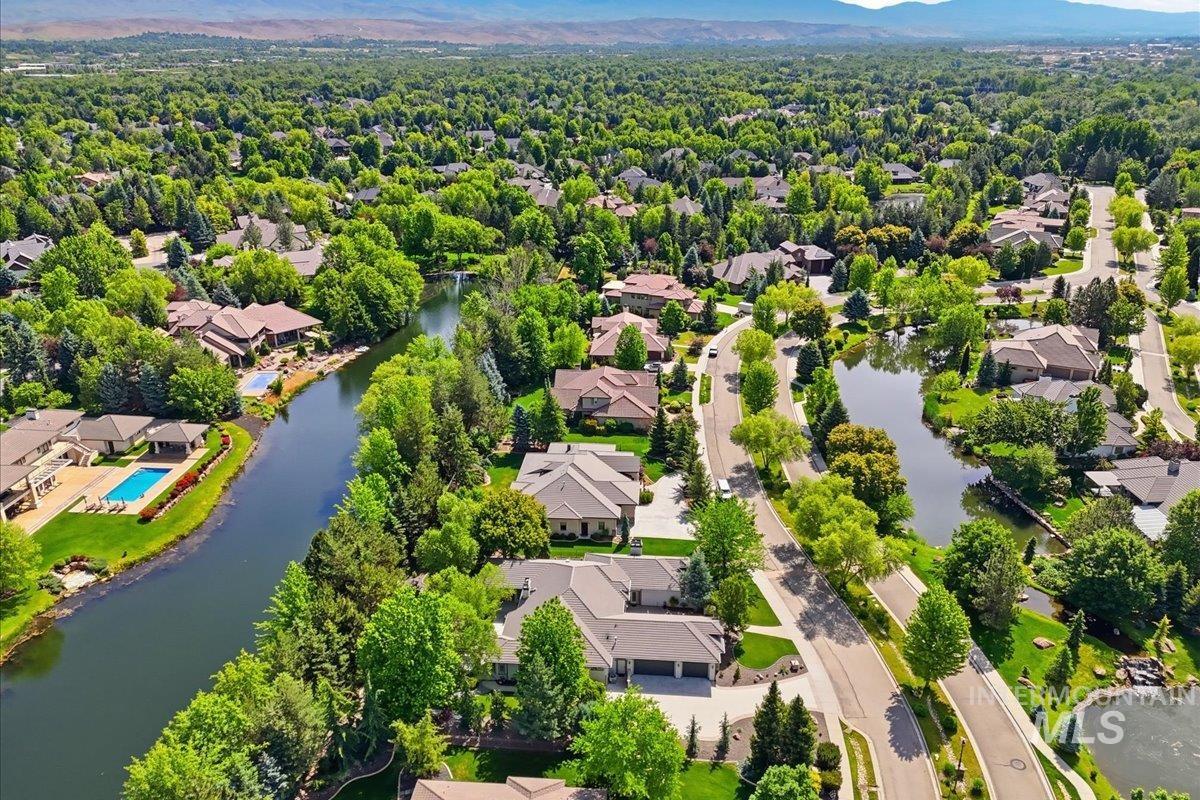 810 W Sherason Dr, Eagle, Idaho 83616, 3 Bedrooms, 3.5 Bathrooms, Residential For Sale, Price $1,749,900,MLS 98988255