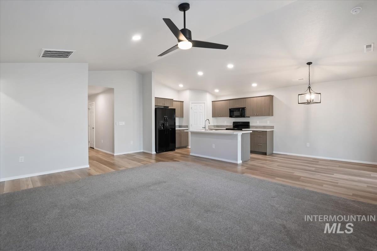 2900 N Misty Valley Ave, Kuna, Idaho 83634, 3 Bedrooms, 2 Bathrooms, Residential For Sale, Price $450,000, 98988259