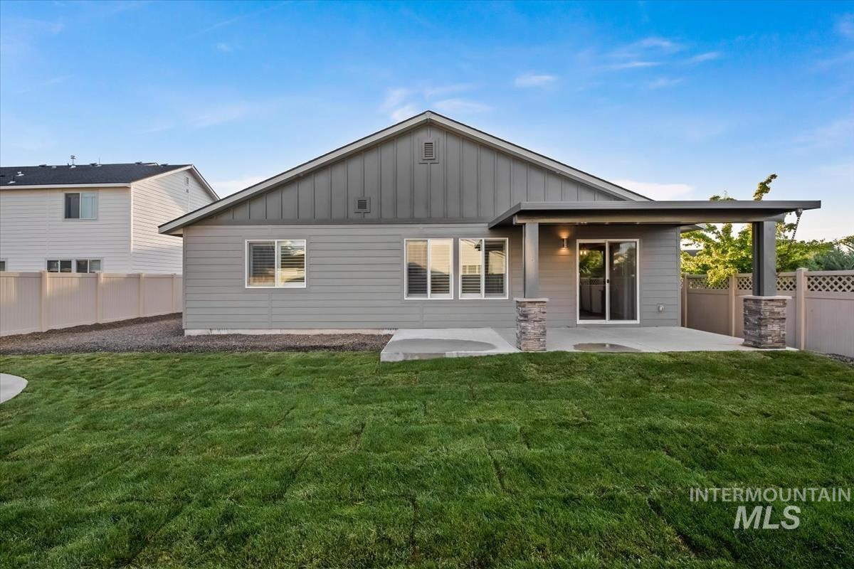 2900 N Misty Valley Ave, Kuna, Idaho 83634, 3 Bedrooms, 2 Bathrooms, Residential For Sale, Price $450,000, 98988259