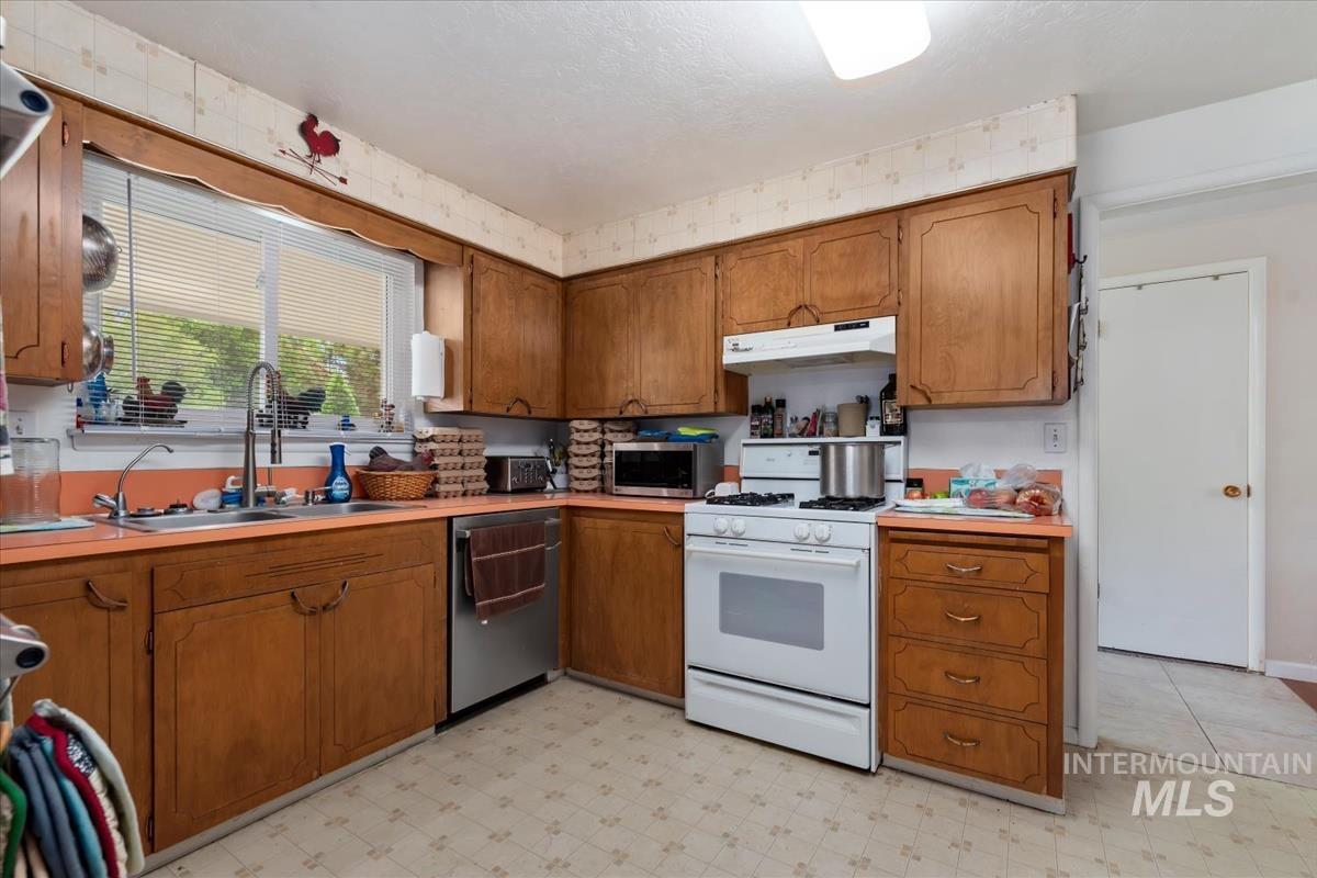 10436 W Estate, Boise, Idaho 83709, 3 Bedrooms, 3 Bathrooms, Residential For Sale, Price $750,000, 98988264