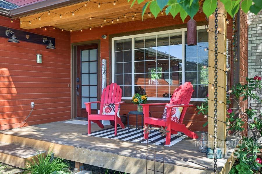 1673 Appaloosa Rd, Moscow, Idaho 83843, 3 Bedrooms, 3 Bathrooms, Residential For Sale, Price $585,000, 98988267