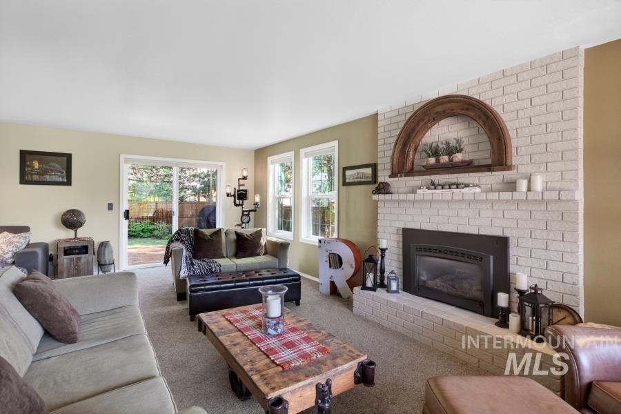 1673 Appaloosa Rd, Moscow, Idaho 83843, 3 Bedrooms, 3 Bathrooms, Residential For Sale, Price $585,000, 98988267