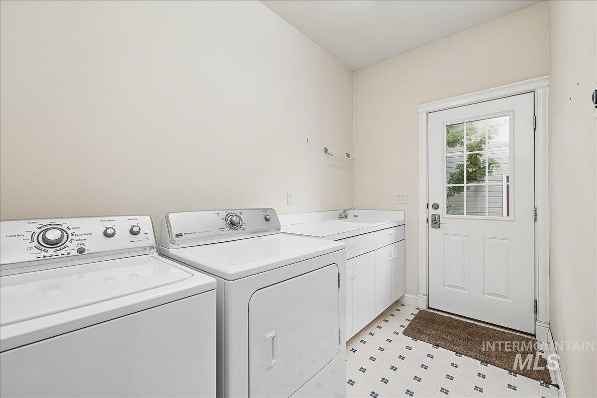 826 E Denise St, Boise, Idaho 83706, 3 Bedrooms, 2 Bathrooms, Residential For Sale, Price $540,000, 98988274