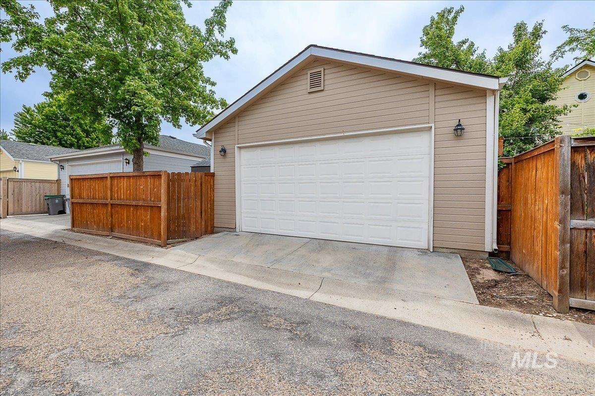 826 E Denise St, Boise, Idaho 83706, 3 Bedrooms, 2 Bathrooms, Residential For Sale, Price $540,000, 98988274