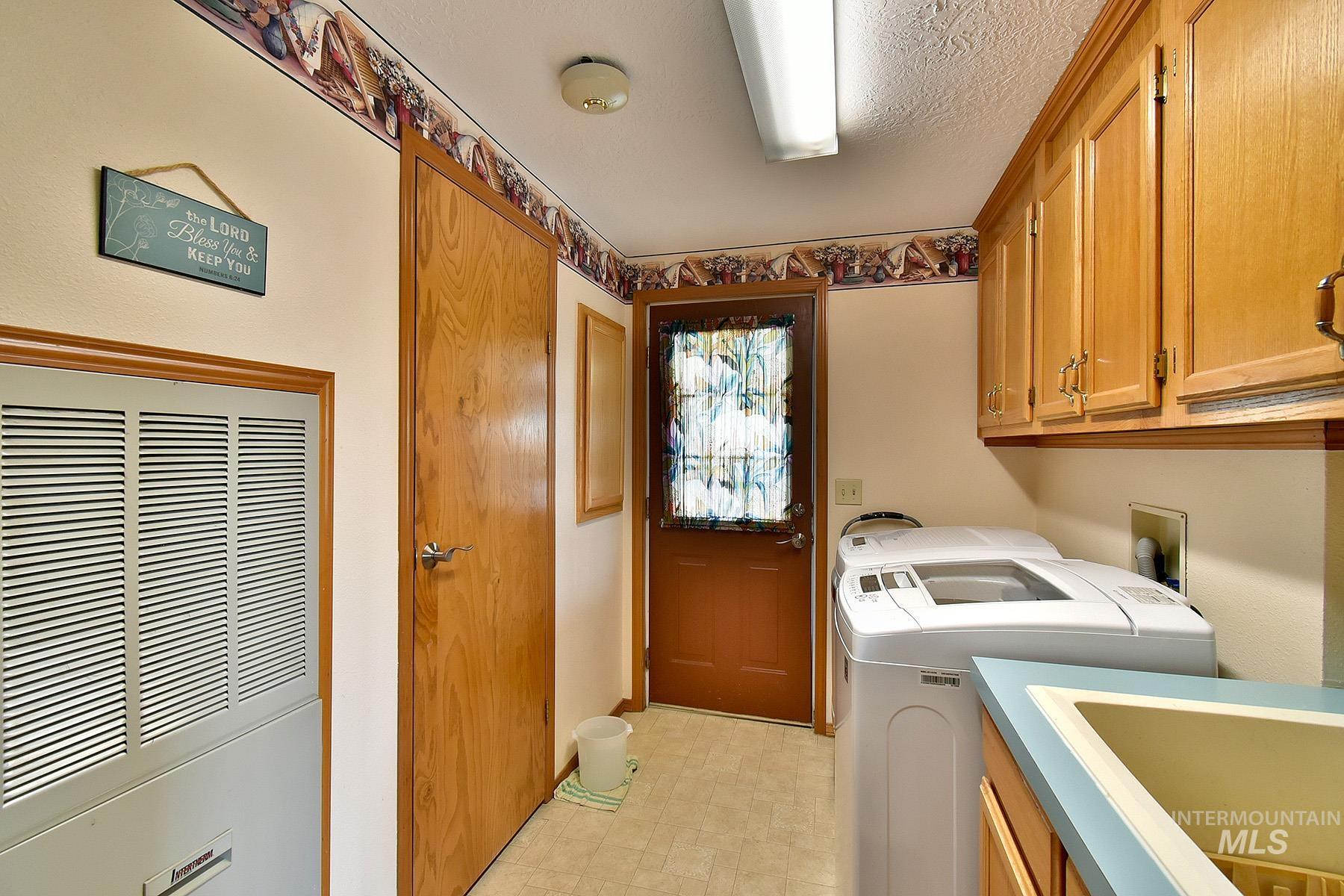 3490 Hwy 6, Princeton, Idaho 83857, 3 Bedrooms, 2 Bathrooms, Residential For Sale, Price $319,000, 98988276