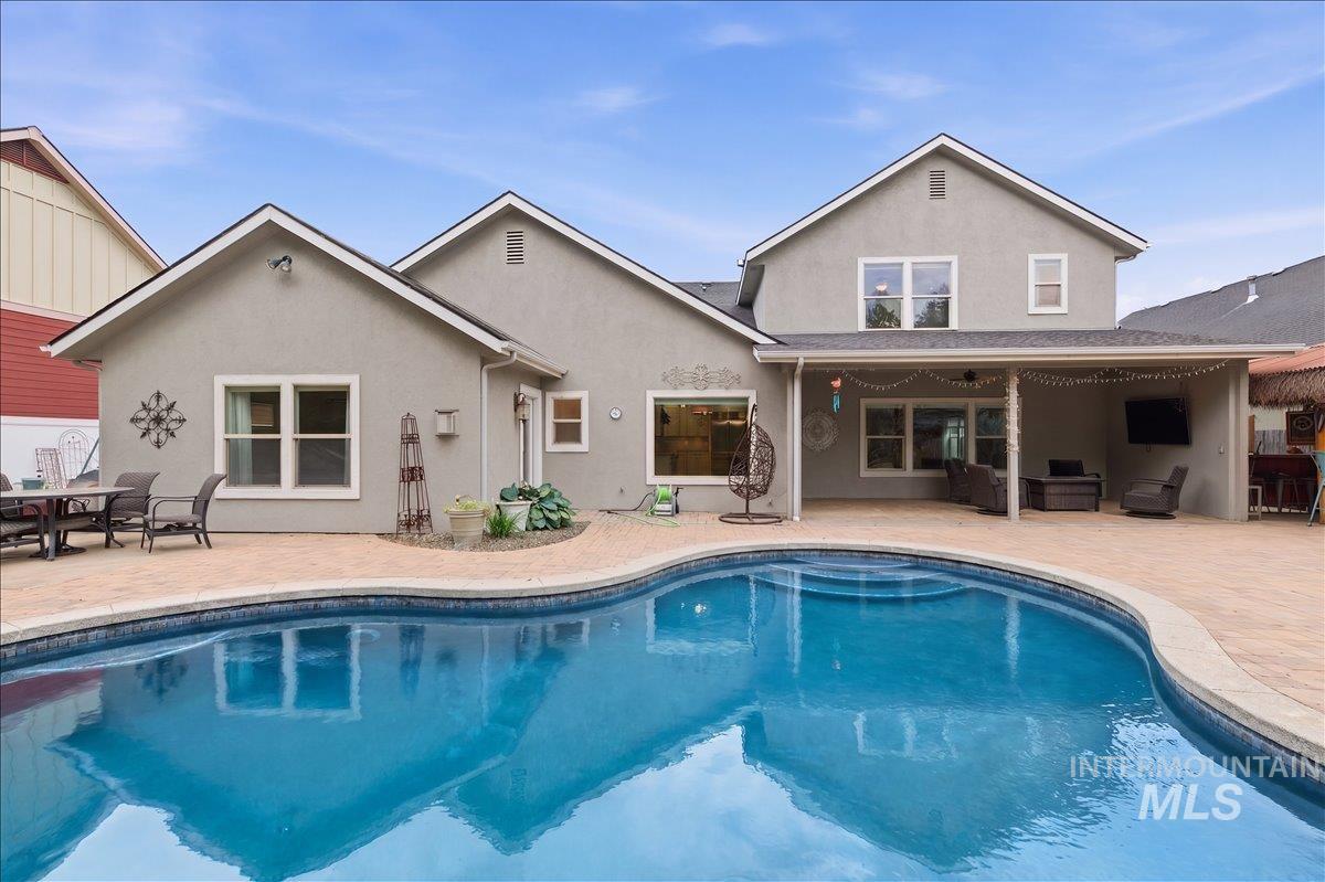 2816 S Bear Claw Way, Meridian, Idaho 83642, 4 Bedrooms, 3.5 Bathrooms, Residential For Sale, Price $975,000, 98988277