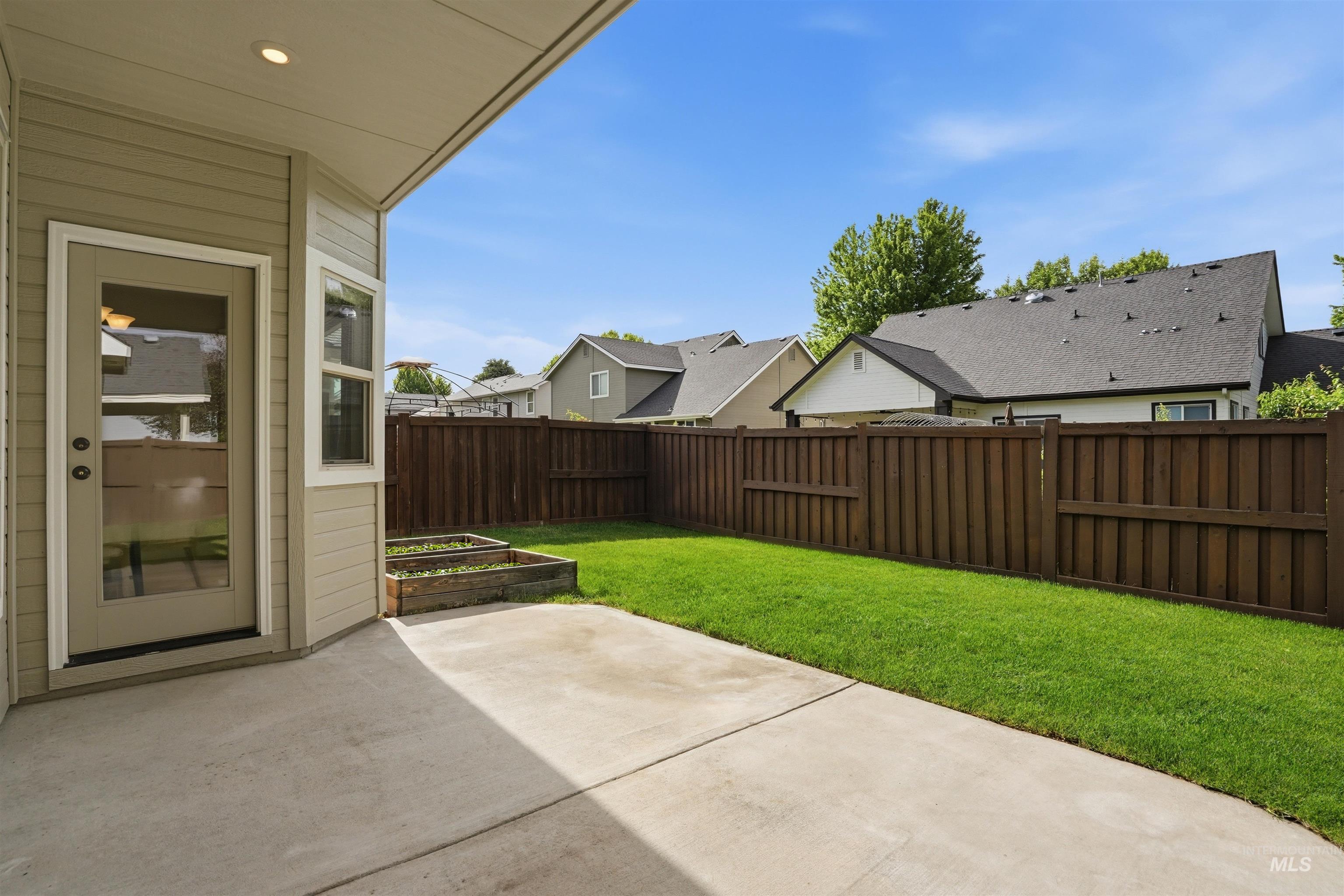2083 W Boulder Bar Dr, Meridian, Idaho 83646-5945, 4 Bedrooms, 3 Bathrooms, Residential For Sale, Price $640,000, 98988279