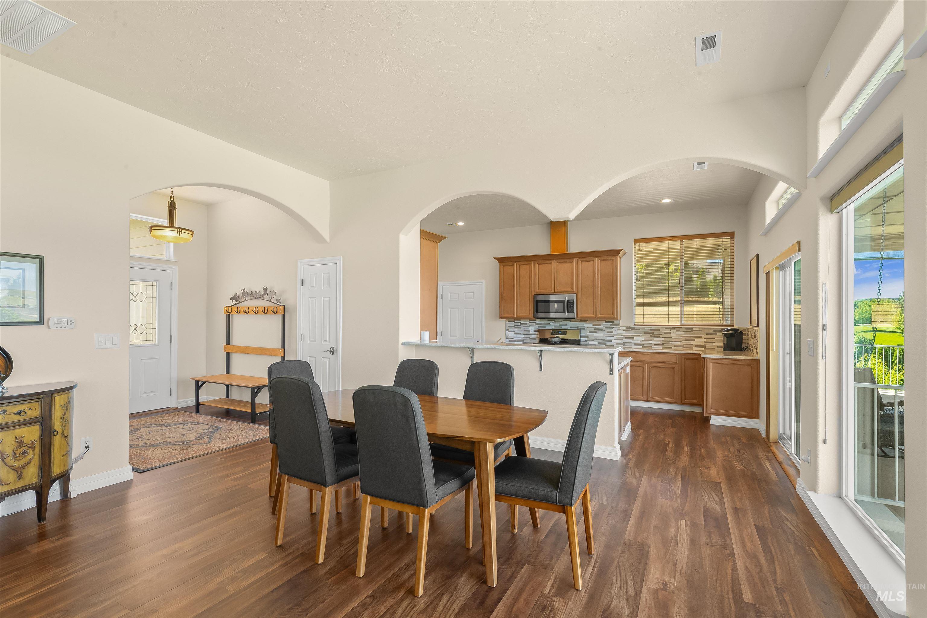 3954 Foothills Dr, Lewiston, Idaho 83501, 3 Bedrooms, 3 Bathrooms, Residential For Sale, Price $635,000, 98988280