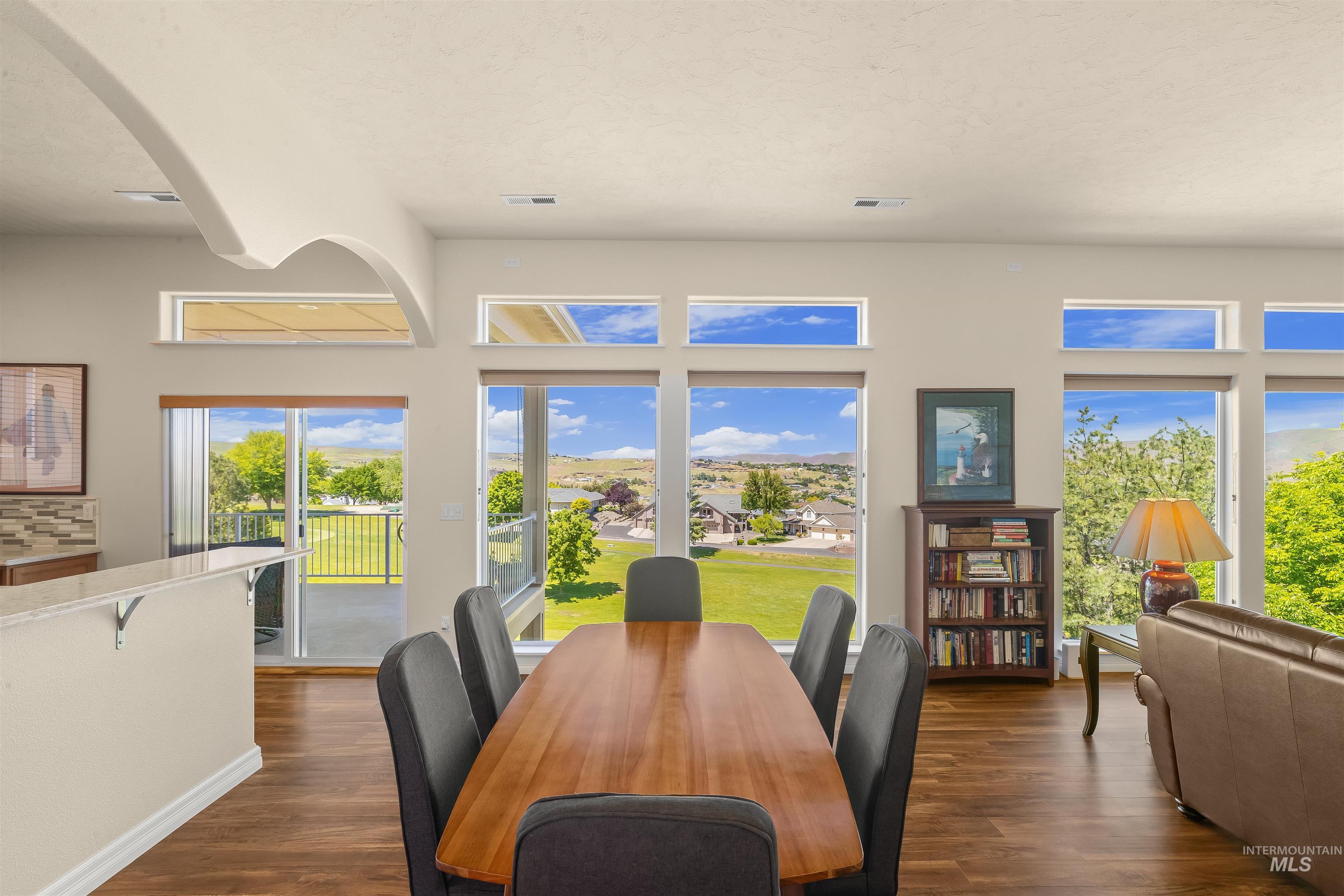 3954 Foothills Dr, Lewiston, Idaho 83501, 3 Bedrooms, 3 Bathrooms, Residential For Sale, Price $635,000, 98988280