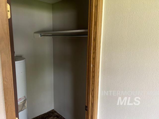 804 Lewiston ST, CottonWood, Idaho 83522, 2 Bedrooms, 1 Bathroom, Residential Income For Sale, Price $340,000,MLS 98988282