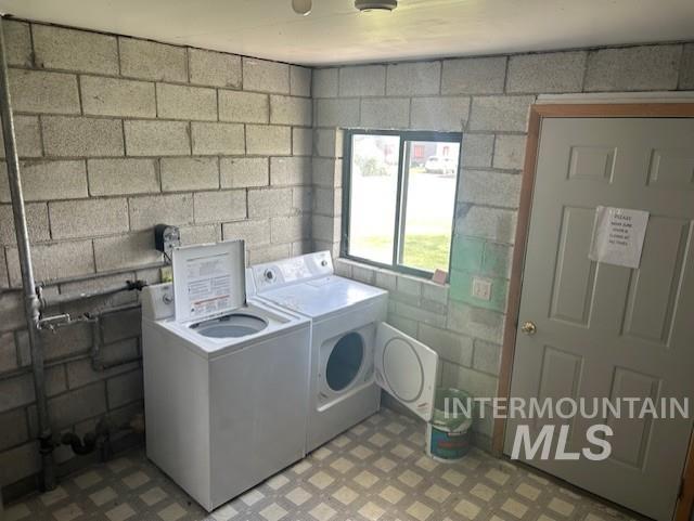 804 Lewiston ST, CottonWood, Idaho 83522, 2 Bedrooms, 1 Bathroom, Residential Income For Sale, Price $340,000,MLS 98988282